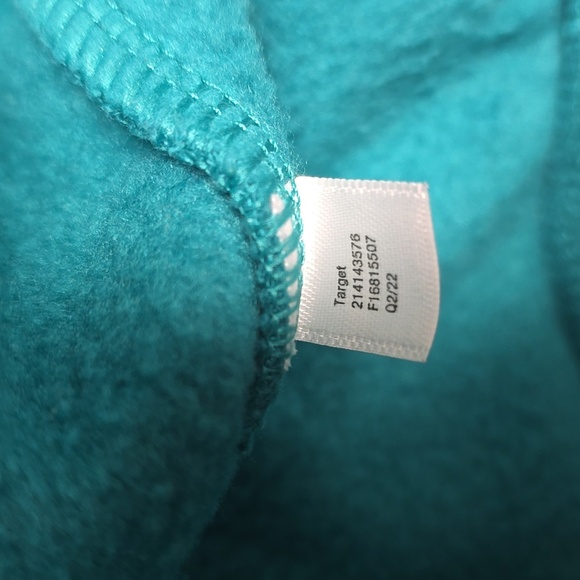 Trendy Women's Large Cropped ALL IN MOTION Over Sized Teal Sweatshirt. 🩵✨️ - Picture 12 of 12